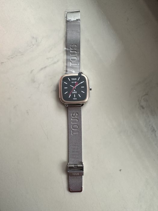Zegarek smartwatch Tous D-Connect srebrny złoty