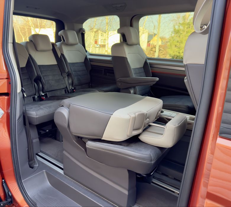 Продам VW MULTIVAN T-7 2022