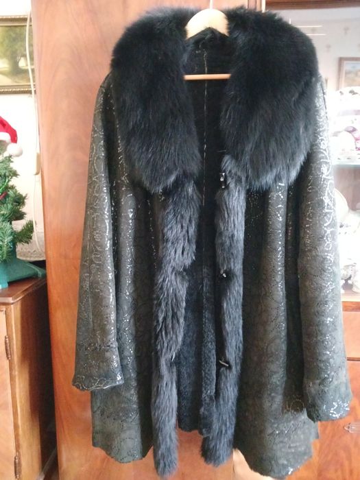 Дублянка, натуральна шіра з лазерним покриттям т песцовим коміром