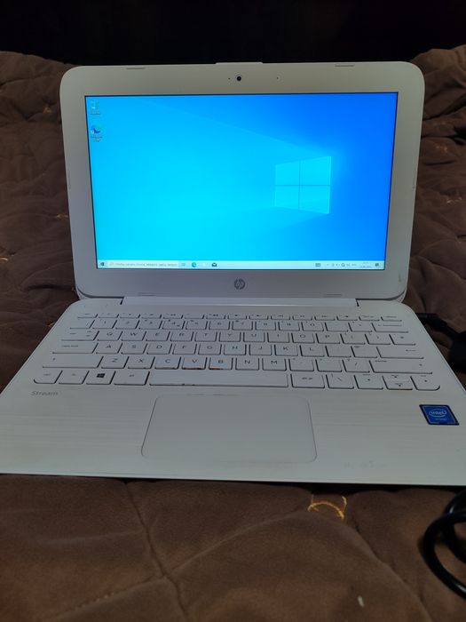 Продам нетбук ноутбук Hp