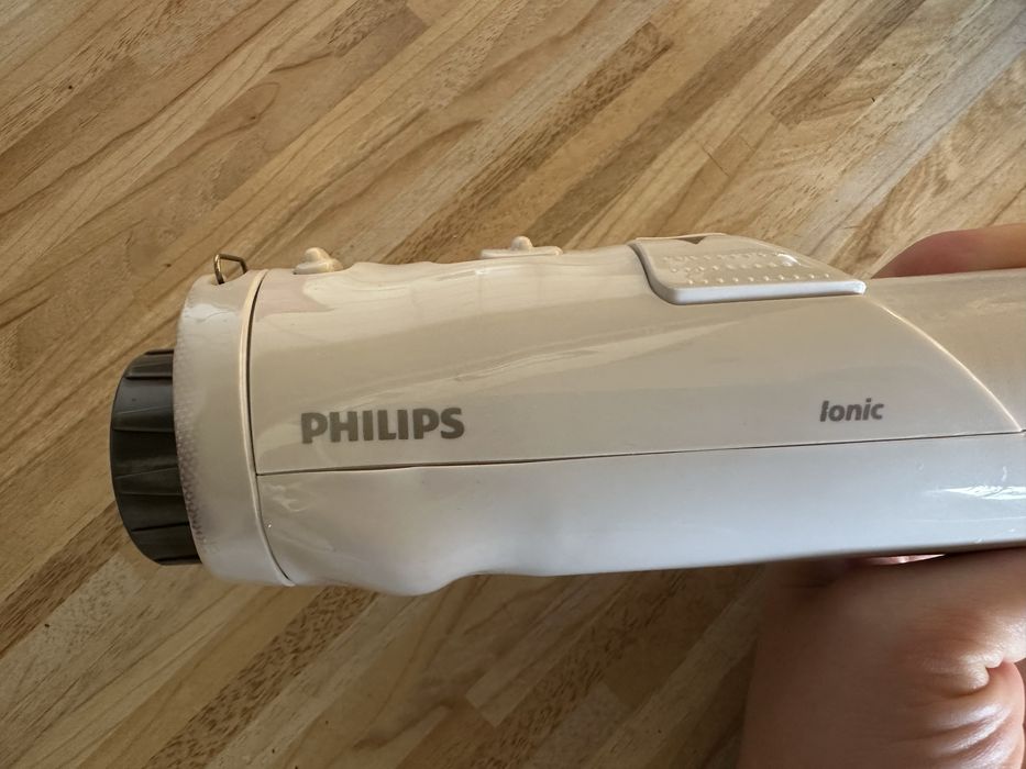 Фен-щітка Philips BHA710/00  (з дефектом)