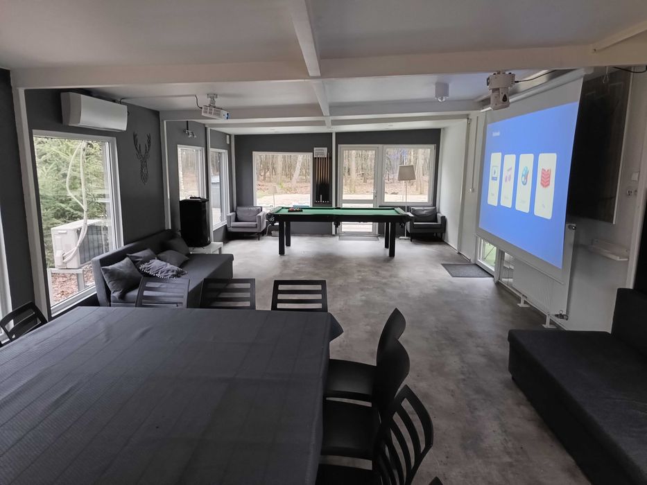 Dom w lesie na imprezy kawalerskie basen sauna 40 min W-wa