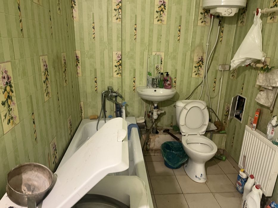 2 к Юрія Поправки . М. Чернігівська