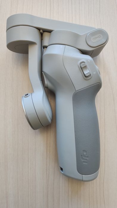 Стабилизатор DJI OM 4 (DJI Osmo Mobile 4)