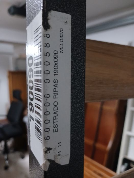 Estrado Solteiro madeira 190x90