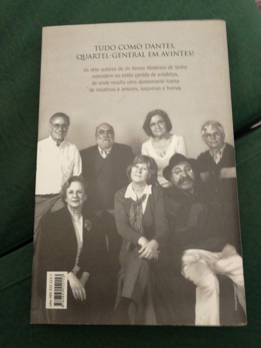 Livro "O Código D'Avintes"