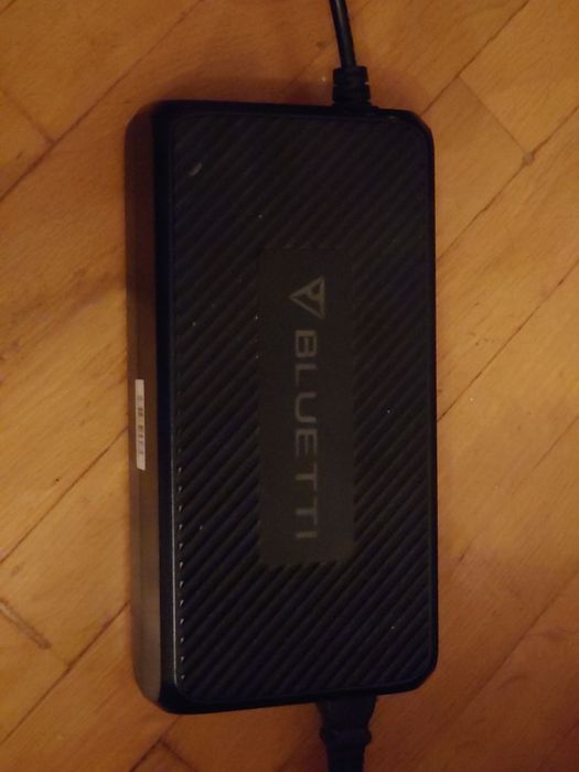 зарядна станція bluetti ac200max