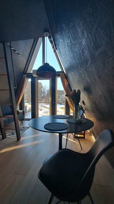 Будиночок A-frame з басейном в центрі Славська