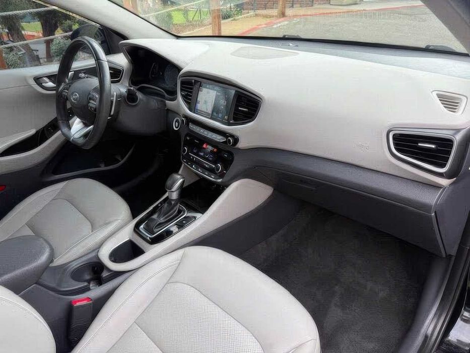 Hyundai IONIQ      2019