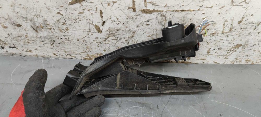 Volkswagen VW Golf VI Pedał Potencjometr Gazu