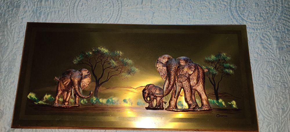 Quadros 3D em cobre de  Gastone Copper Creations
