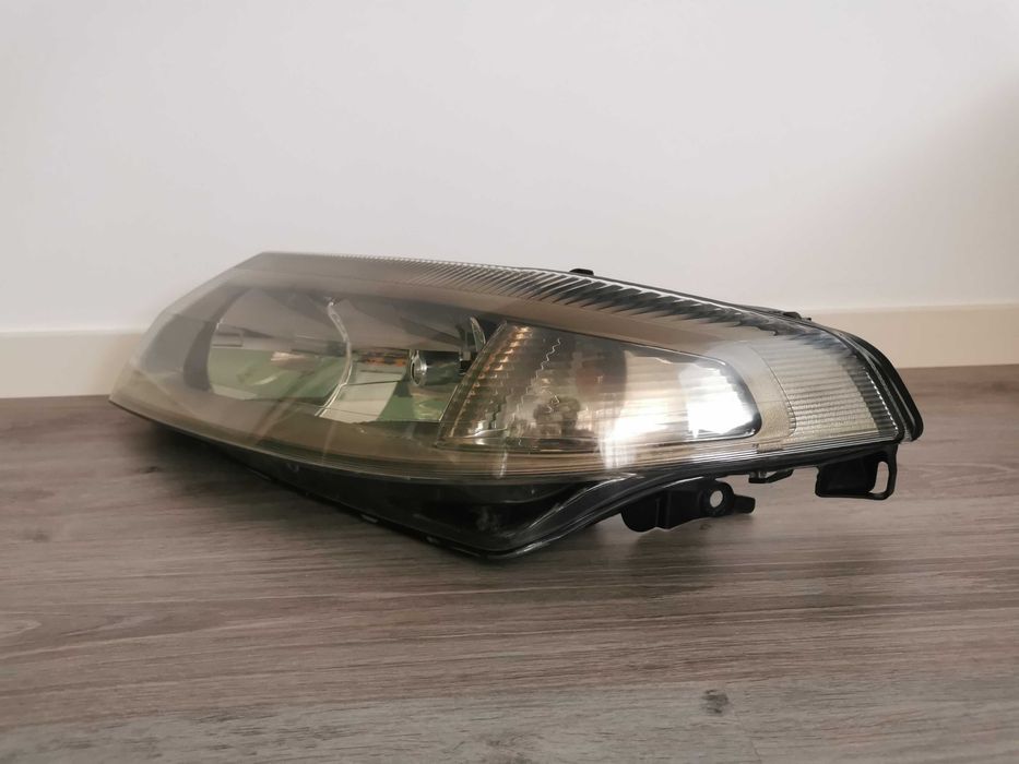 Farol Renault Laguna Grandtour 1.9 dci 120 cv 2001/2007