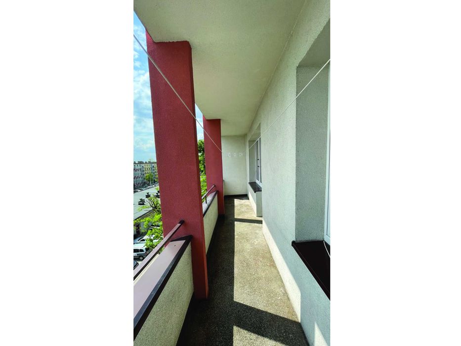 2 pokoje + salon, duży balkon, winda