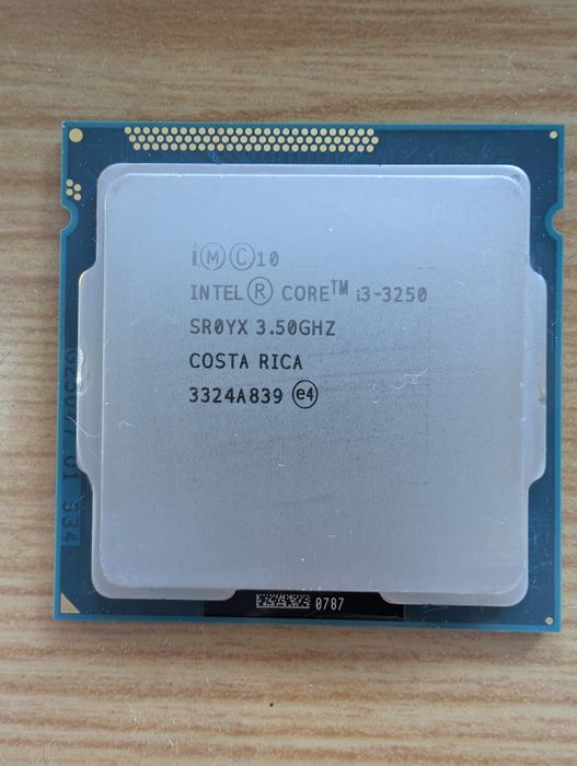 Процесор Intel Core i3-3250