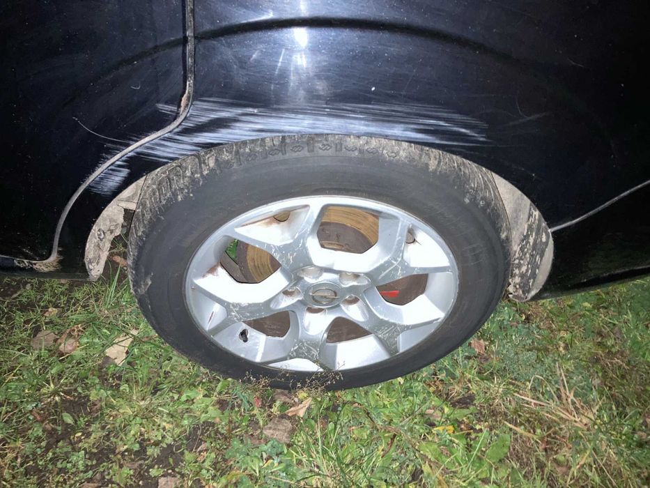 Felgi Aluminiowe do Opla Oponami Rozmiar 205x55x16