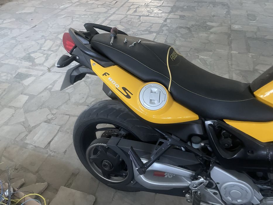 Vendo em bom estado geral