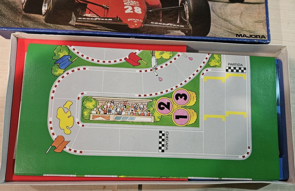 Jogo de tabuleiro Majora