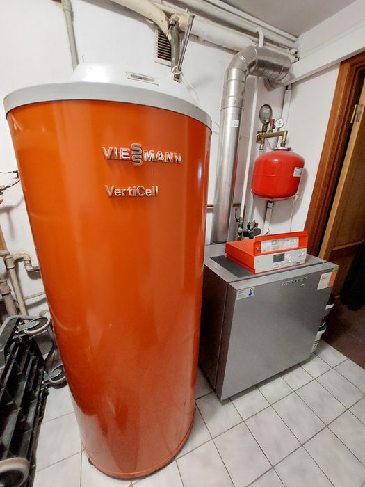 Piec gazowy kocioł Viessmann Vitogas 100 + zbiornik na wodę 200l