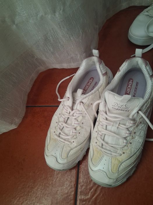 Sapatilhas schthers e guess