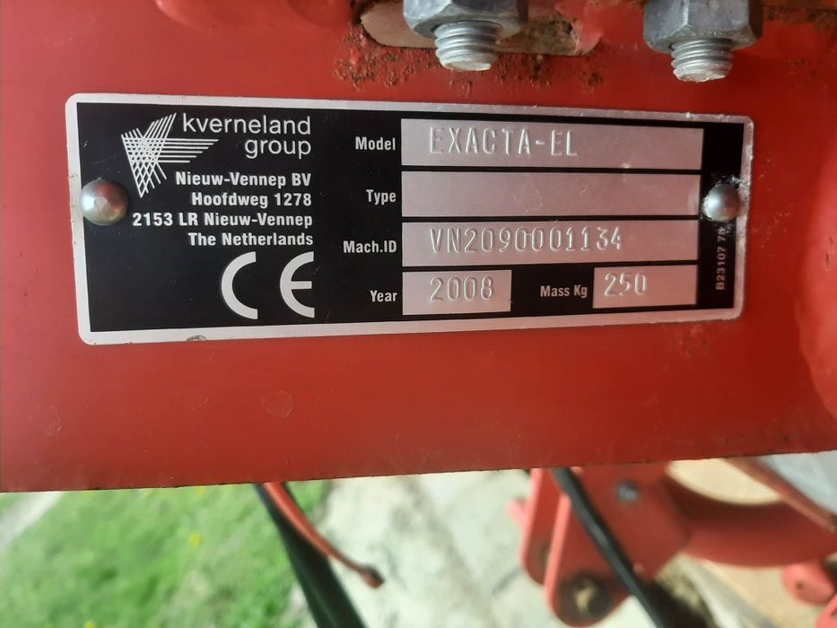 Rozsiewacz Kverneland Exacta-EL