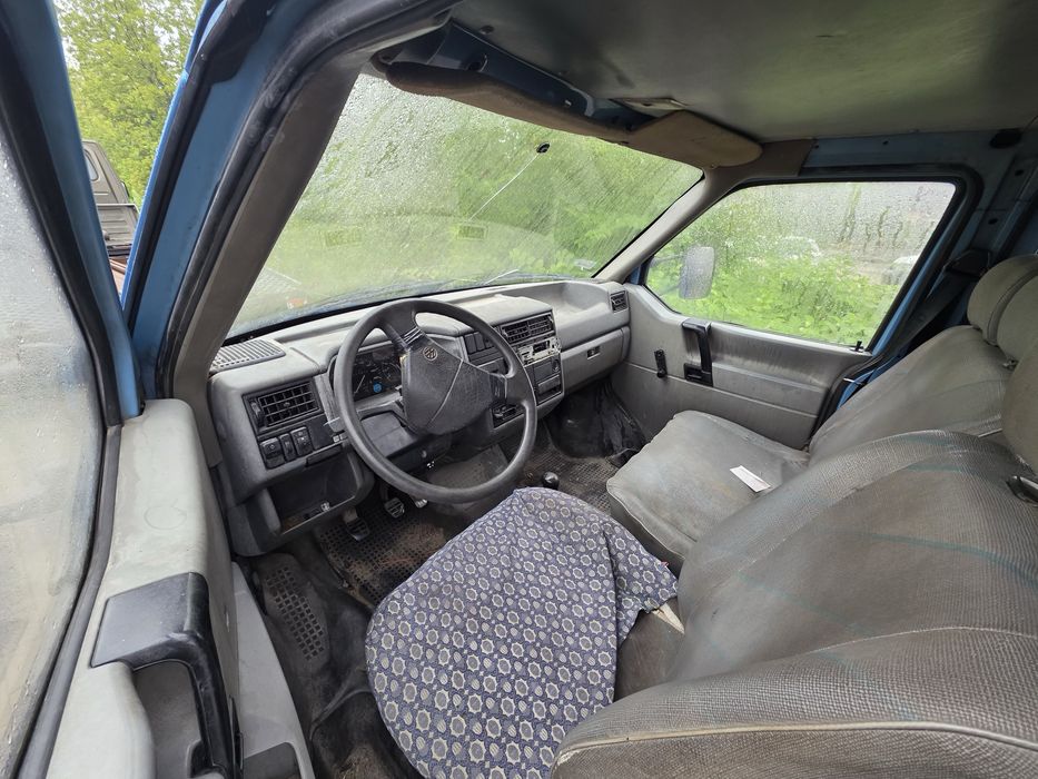 Vw transporter t4 1993 doca 2.4 diesel 6 os wspomaganie