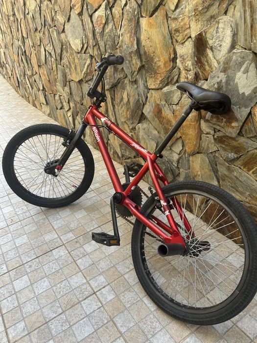 BMX B’Twin Vermelha