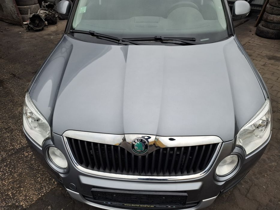 Skoda Yeti Maska Pokrywa Silnika LF8L