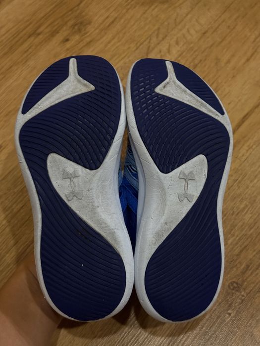 Детские кроссовки Under Armour