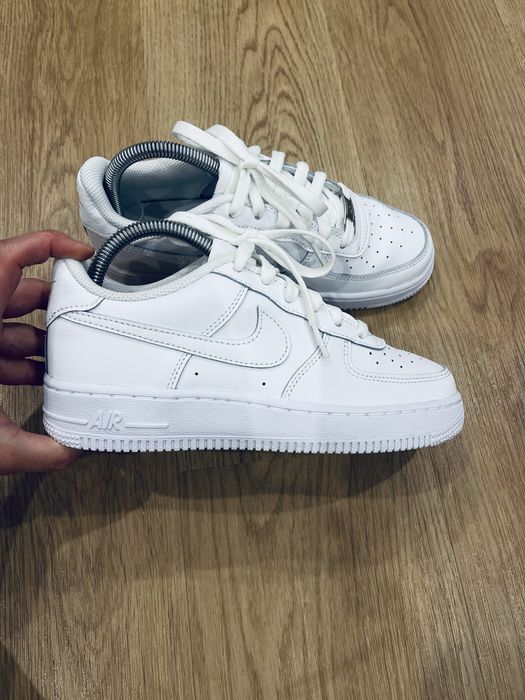 Кросівки Nike Air Force 1  37.5р