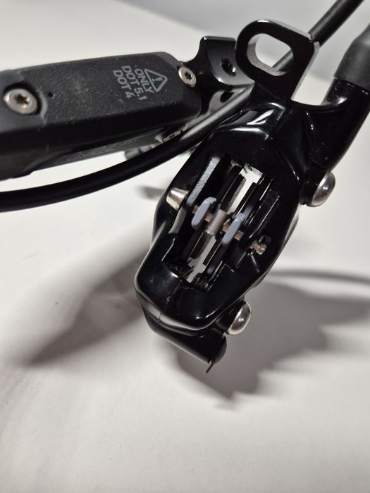 Hamulec SRAM Level slv 80cm