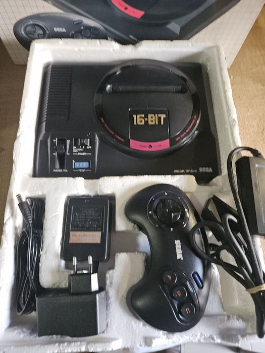 Megadrive japonesa com caixa