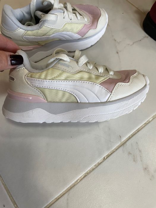 Кросівки для дівчинки