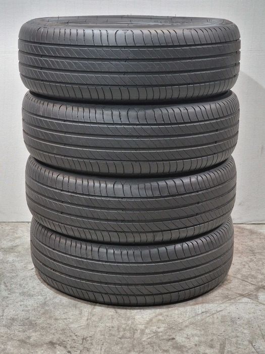 4 Pneus 215/65R17 MICHELIN Semi Novos