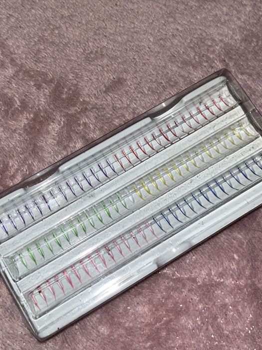 Kępki do rzes tęczowe Inglot