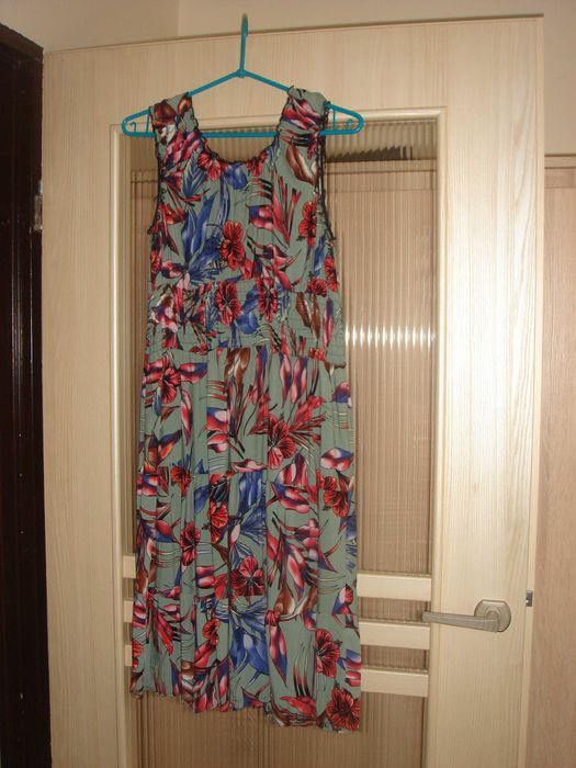 kwiecista sukienka letnia