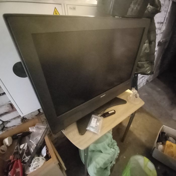 Telewizor LCD sharp. 32cale.