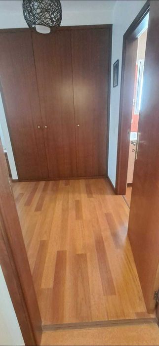 Excelente Apartamento T2 c/suite 2 varandas e garagem