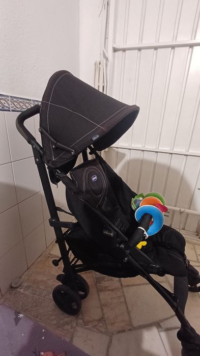 Carrinho de Passeio Bengala Chicco Liteway (Preto)