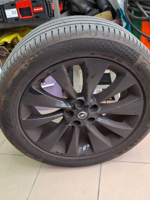 Opony 215/55 R18 Continental