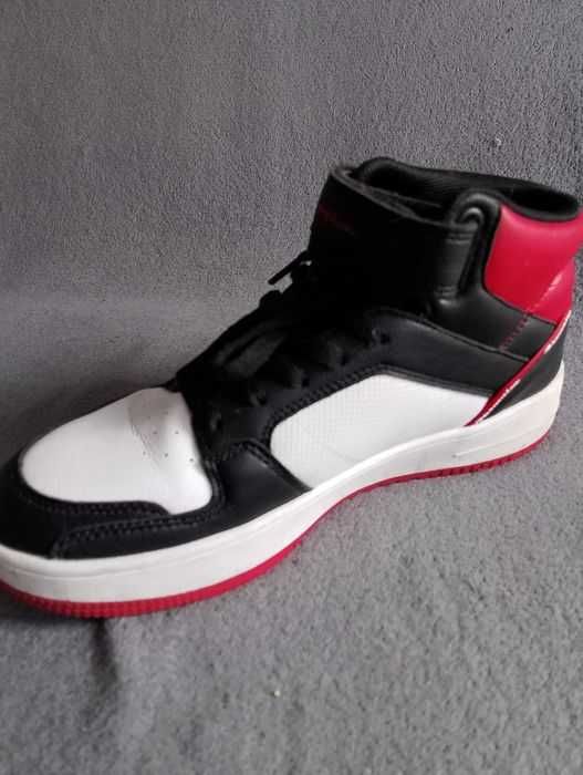 Champion. Ładne markowe buty jesienno-zimowe.