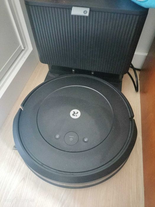 Aspirador Robô IROBOT Combo Roomba 2 Essential