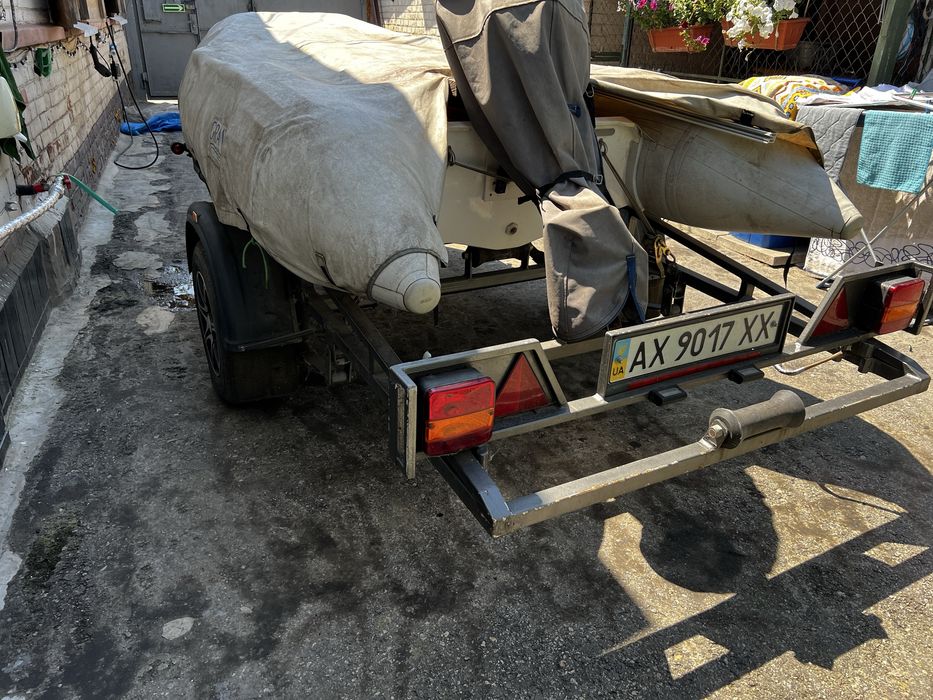 Лодка моторная RIB с мотором и лафетом катер човен