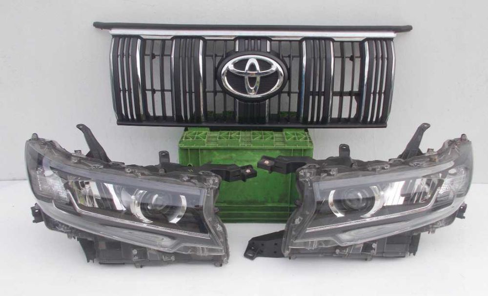 Фари передні Toyota Land Cruiser 200 Фара права або ліва EU USA разборка