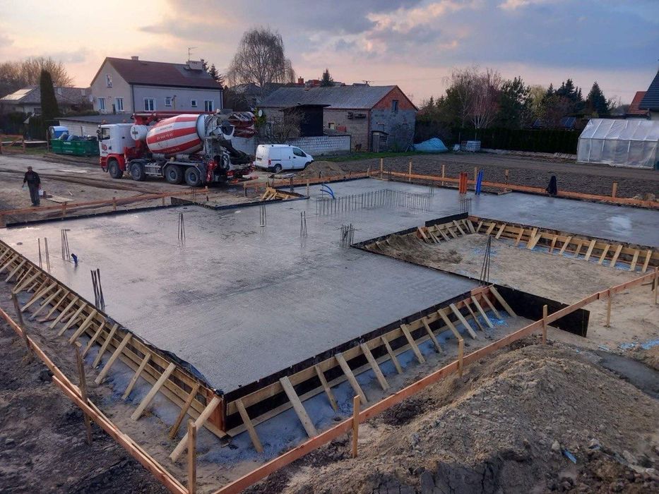 Budowa domów, Fundamenty wolne terminy na czerwiec/lipiec