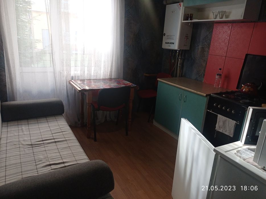 Подобов погодин помісяч 1кім кварт Джакузі газплит 1поверх вода постій