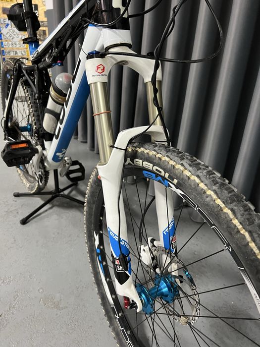 Bicicleta Cube em bom estado com suspensao total