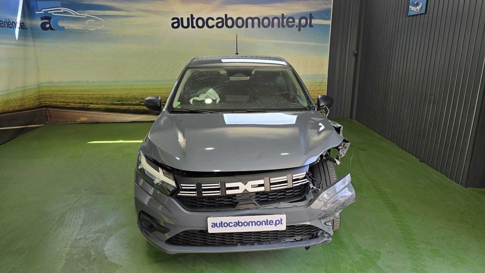 Dacia Sandero 1.0 TCE Bi-Fuel  -  Salvado