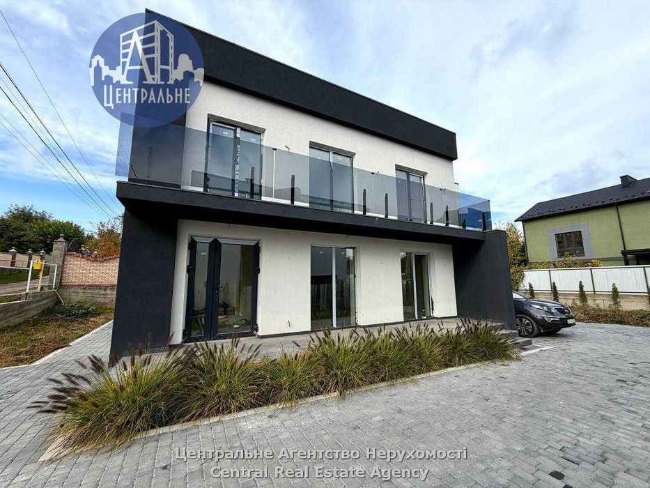 House in Chernivtsi - View 2
