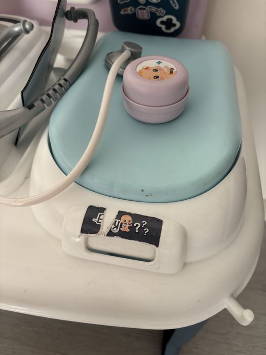 Zestaw opiekunki pielegniarki baby care zabawa w lekarza