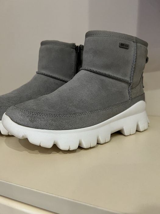 UGG жіночі зимові